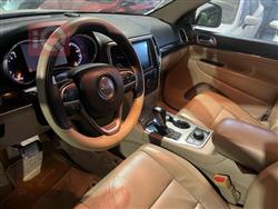 جیپ گراند شیرۆکی